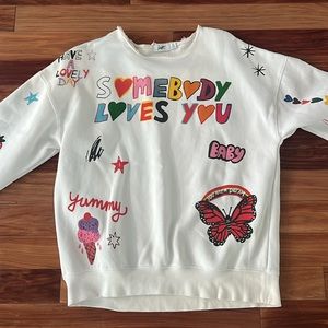 Mayfair Group “Somebody loves you” crewneck
